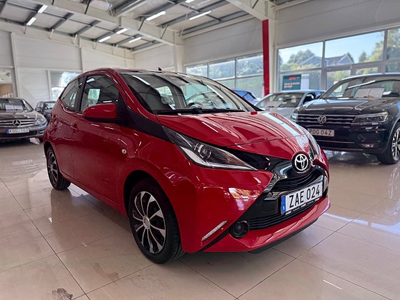 Toyota Aygo 3 of 12