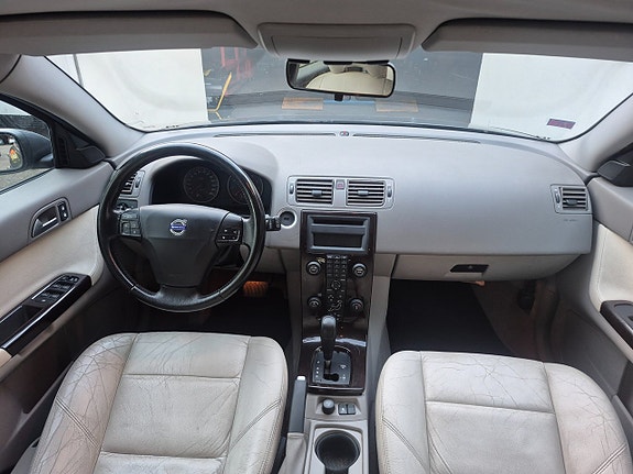 Volvo V50 11 of 13
