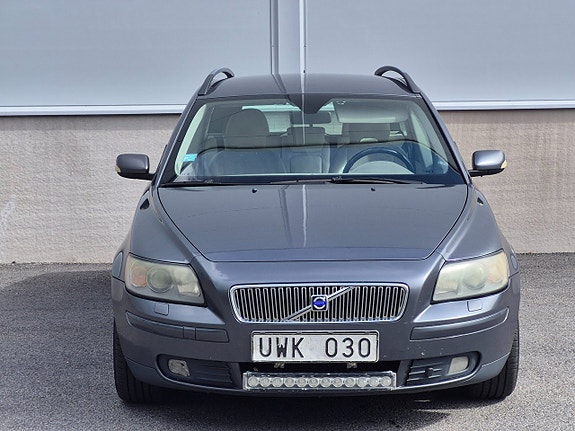 Volvo V50 4 of 13