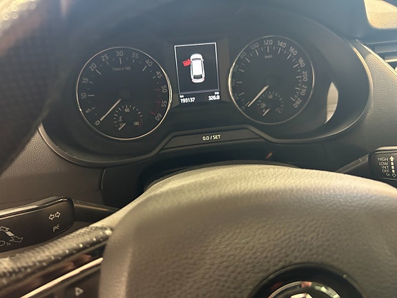 Skoda Octavia 9 of 10