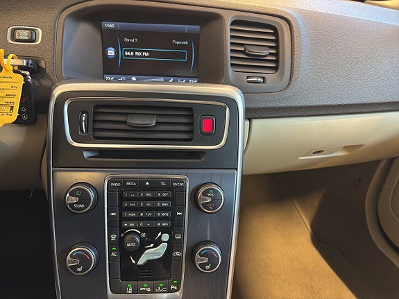 Volvo V60 18 of 25