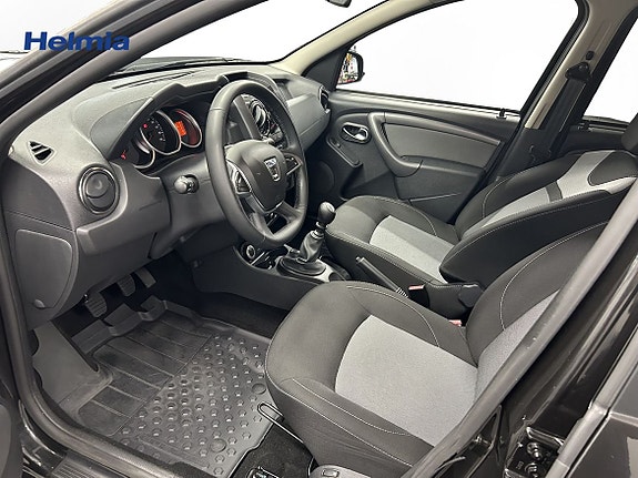 Dacia Duster 8 of 9