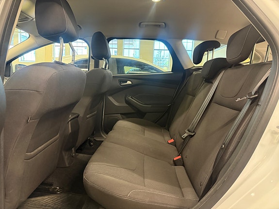 Ford Focus 11 of 13