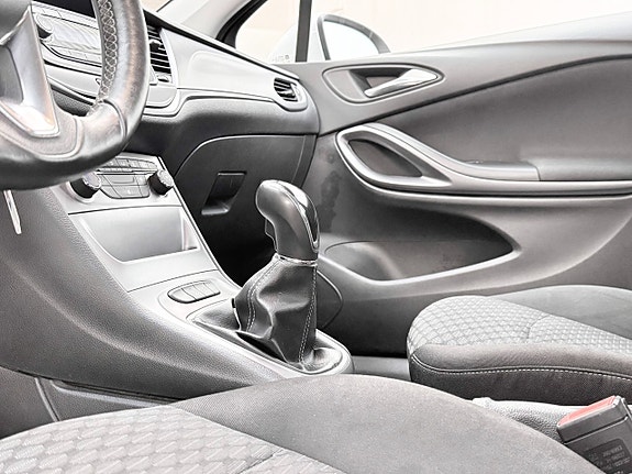 Opel Astra 18 of 27