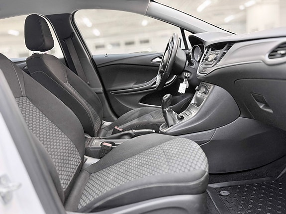 Opel Astra 13 of 27