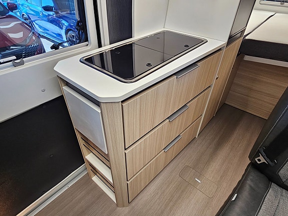Adria Twin 600 SP Axess / Solceller / Kamera / Drag / Höstpris 10 of 24