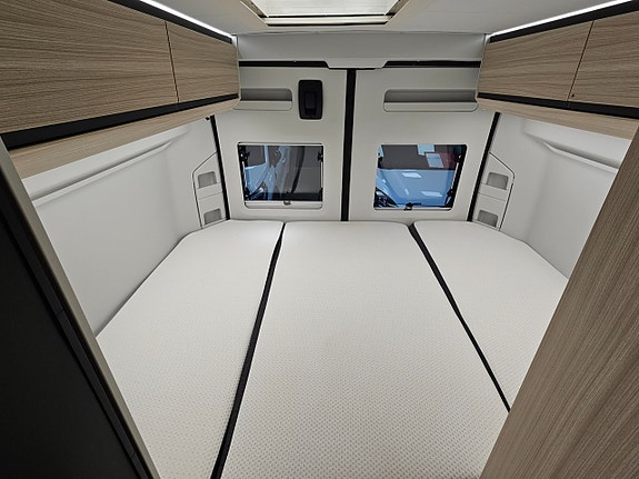 Adria Twin 600 SP Axess / Solceller / Kamera / Drag / Höstpris 13 of 24