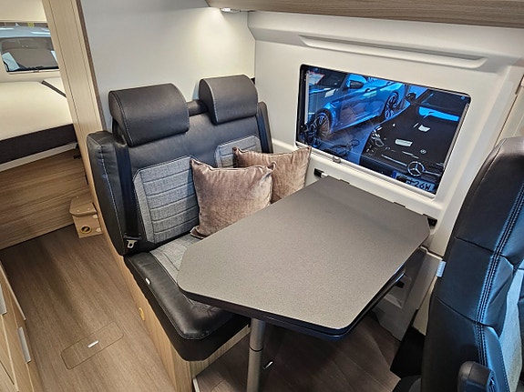 Adria Twin 600 SP Axess / Solceller / Kamera / Drag / Höstpris 9 of 24