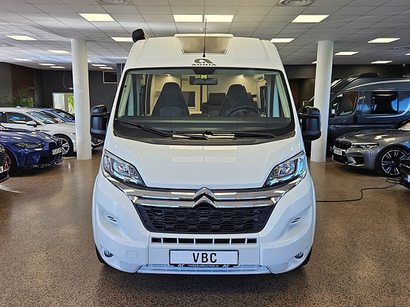 Adria Twin 600 SP Axess / Solceller / Kamera / Drag / Höstpris 2 of 24