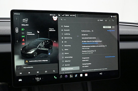 Tesla Model 3 9 of 27