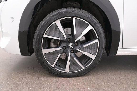 Peugeot e-208 27 of 27