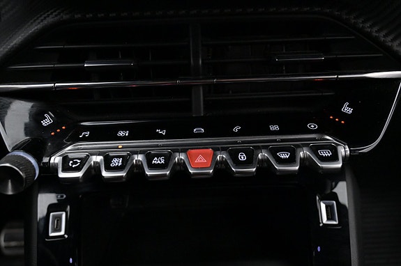 Peugeot e-208 22 of 27