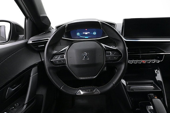 Peugeot e-208 7 of 27