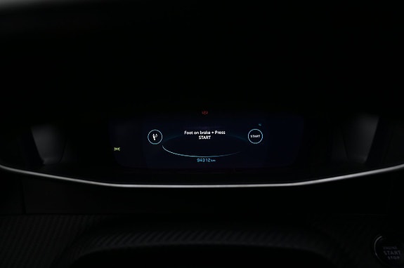Peugeot e-208 9 of 27