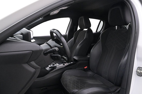 Peugeot e-208 11 of 27