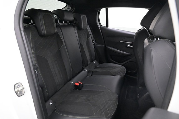 Peugeot e-208 25 of 27