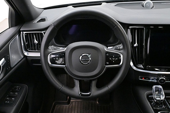 Volvo V60 7 of 27