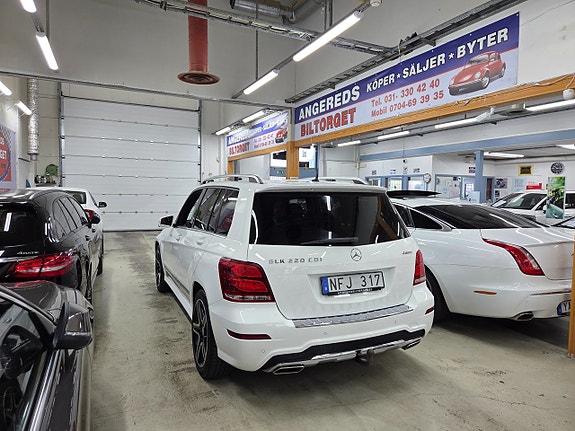 Mercedes-Benz GLK220 4 of 18