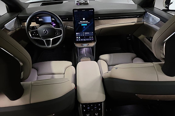 Volvo ES90 11 of 20