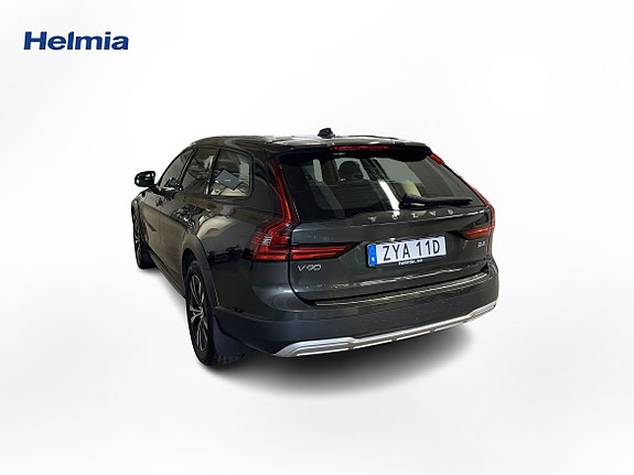Volvo V90 Cross Country 3 of 17