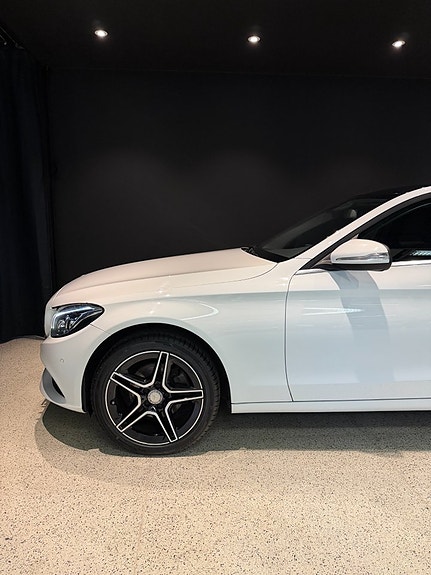 Mercedes-Benz C220 d 5 of 14