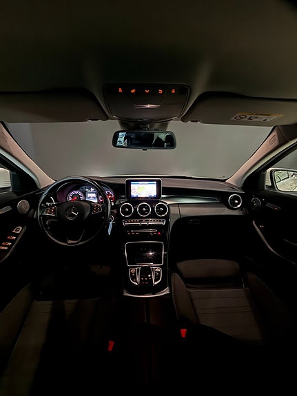 Mercedes-Benz C220 d 14 of 14