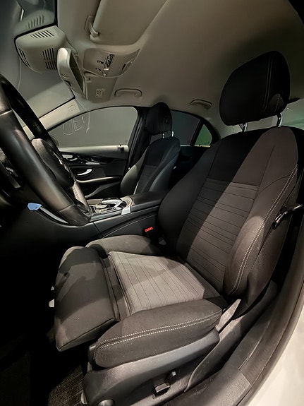 Mercedes-Benz C220 d 10 of 14