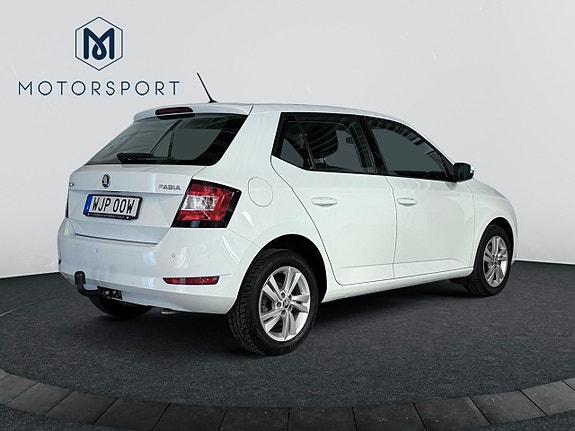 Skoda Fabia 5 of 17