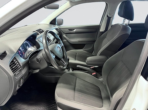 Skoda Fabia 8 of 17