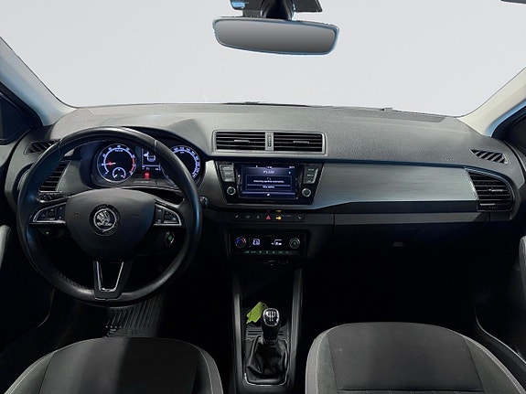 Skoda Fabia 9 of 17