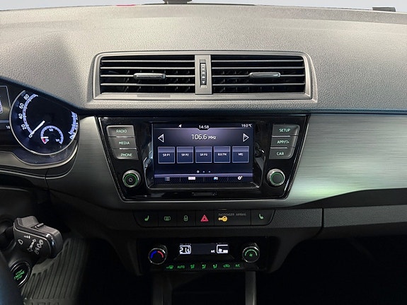 Skoda Fabia 10 of 17