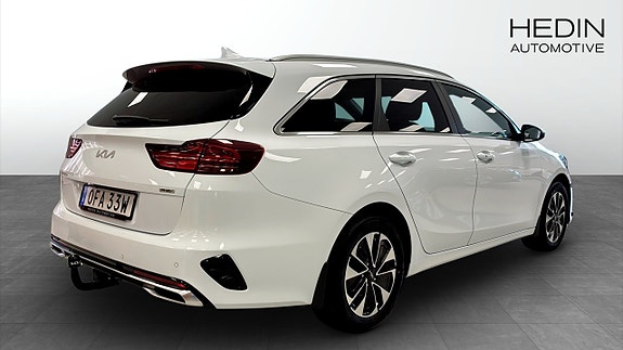 Kia Ceed 2 of 12