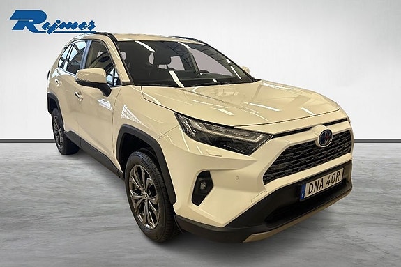Toyota RAV4 21 of 21