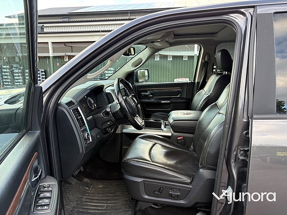 Dodge RAM 1500 14 of 20