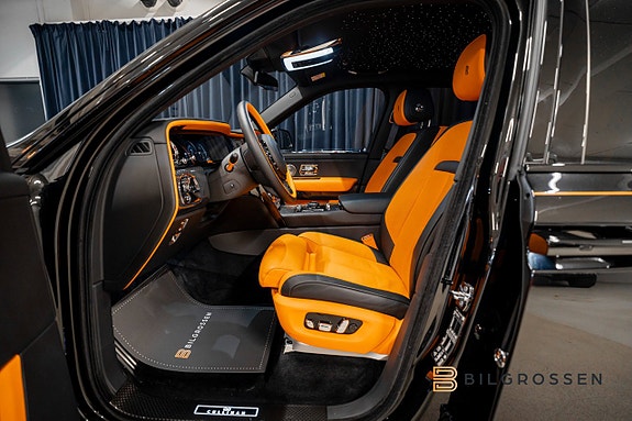 Rolls Royce Cullinan 24 of 30