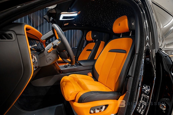 Rolls Royce Cullinan 25 of 30