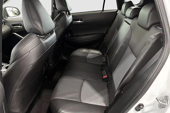 Toyota Corolla Cross 10 of 13