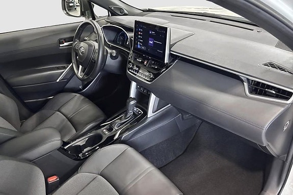 Toyota Corolla Cross 9 of 13