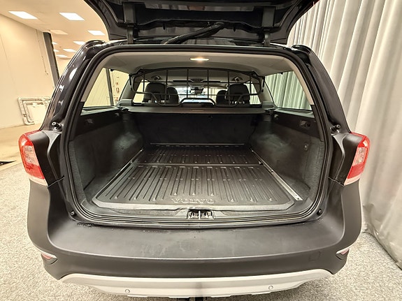Volvo XC70 7 of 19