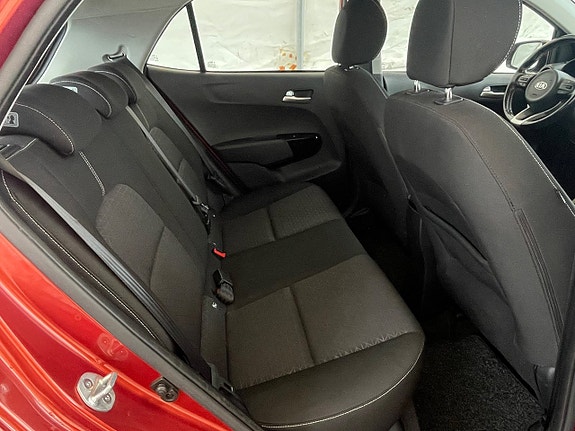 Kia Picanto 11 of 27