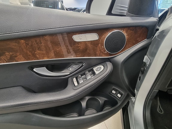 Mercedes-Benz GLC220 d 15 of 17