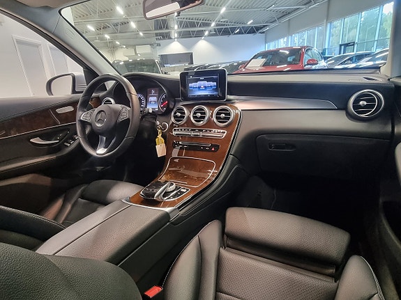 Mercedes-Benz GLC220 d 11 of 17