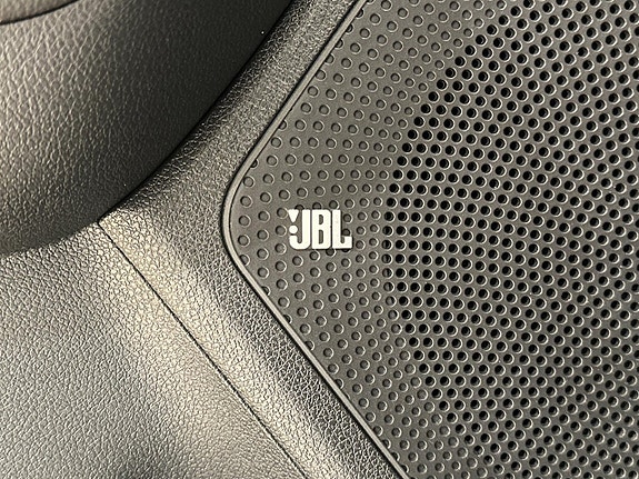 Kia e-Niro 17 of 19