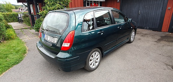 Suzuki Liana 4 of 9