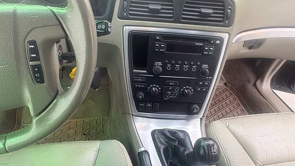 Volvo V70 16 of 19