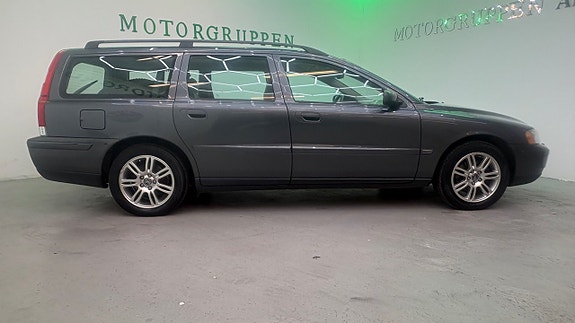 Volvo V70 7 of 19