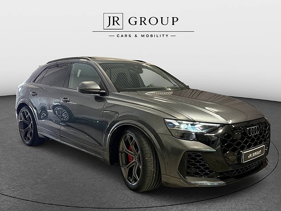 Audi RS Q8 7 of 12