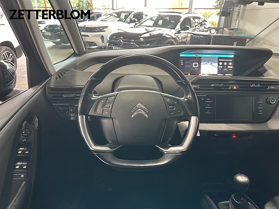 Citroen C4 Picasso 12 of 18