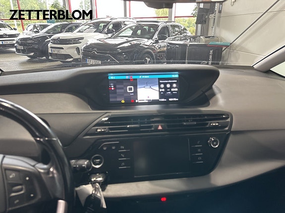 Citroen C4 Picasso 11 of 18