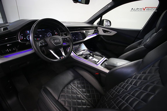 Audi Q7 11 of 30